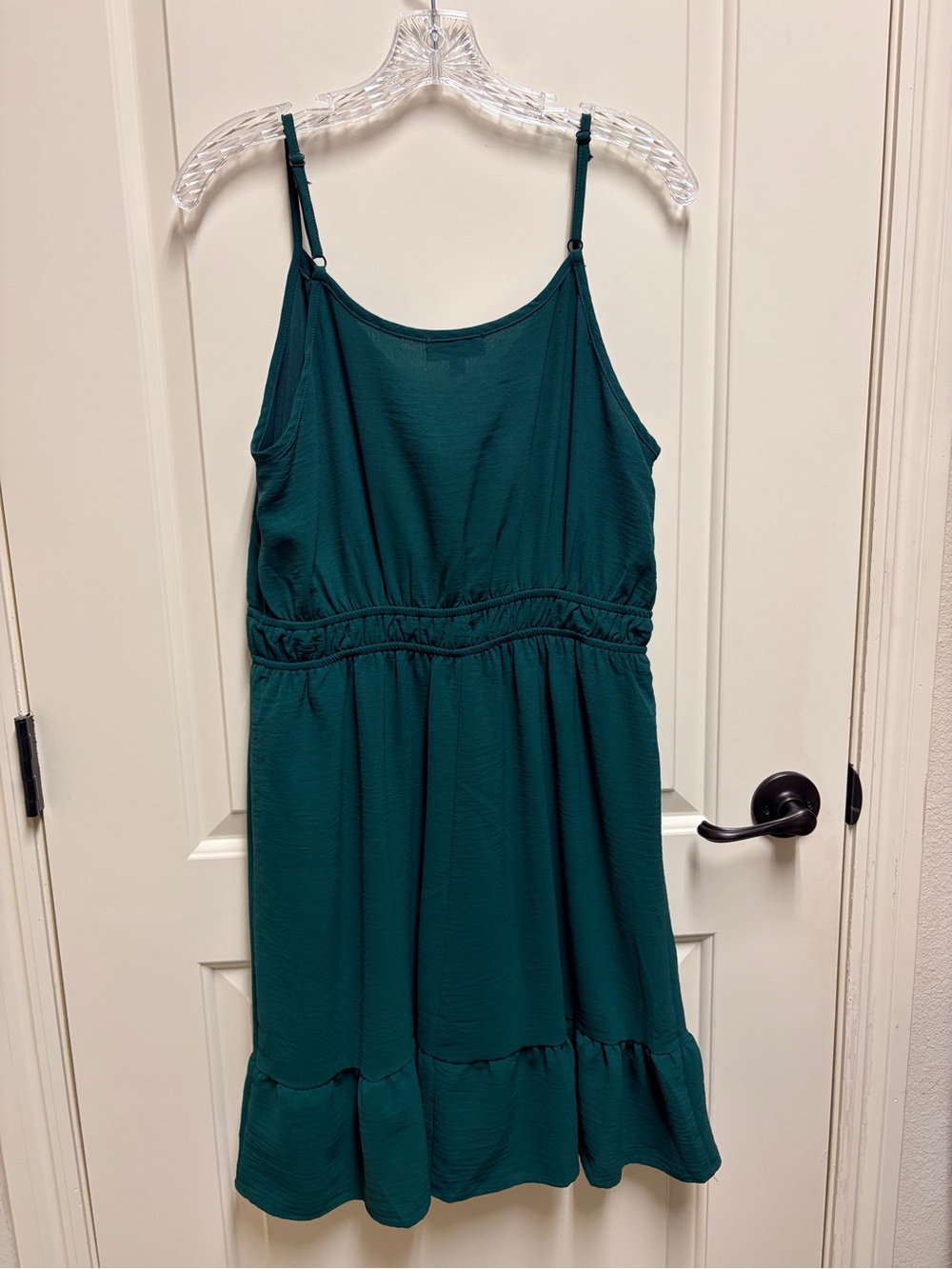 Gilli Alma Tier Hem Dress NWOT - Picture 6 of 7
